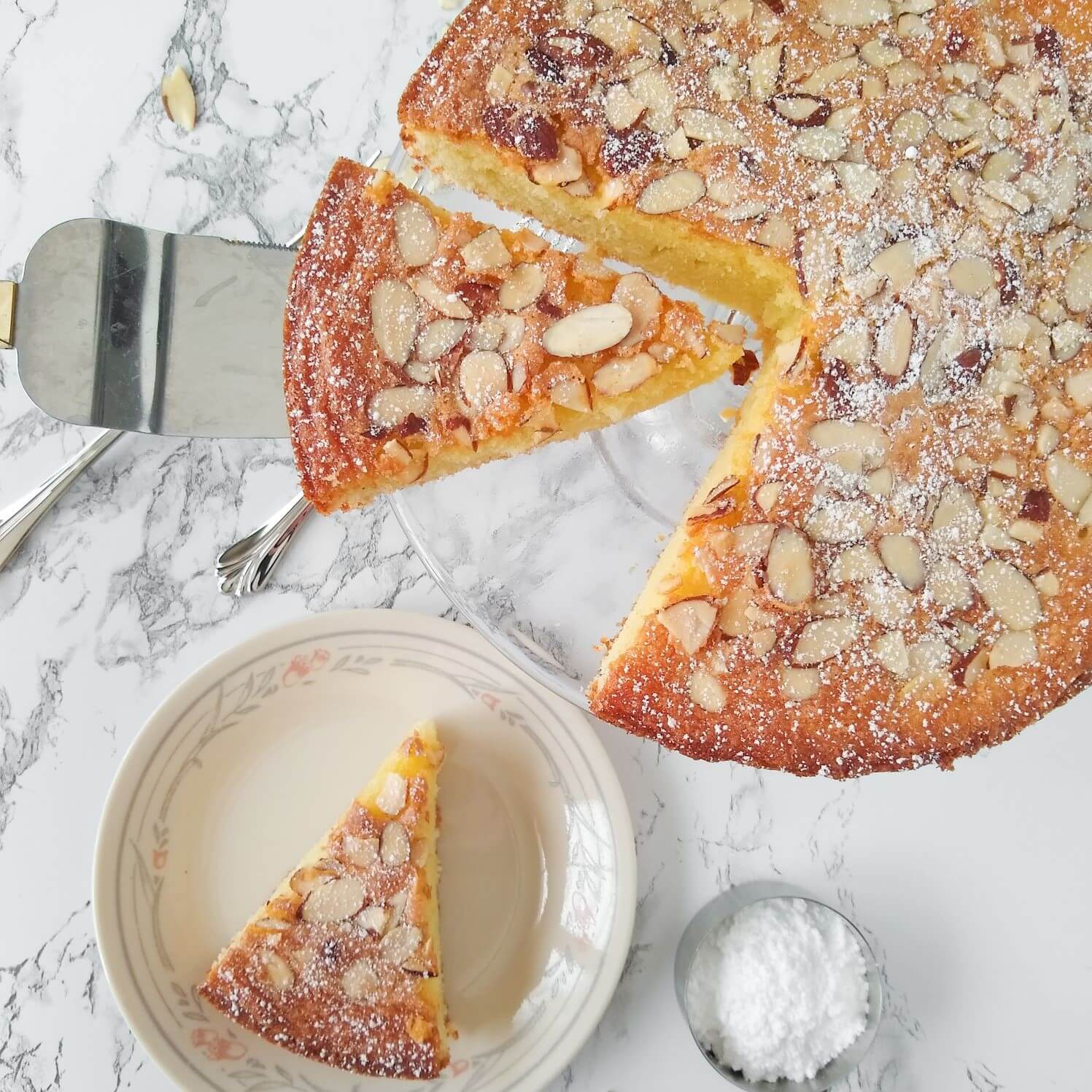 Italian almond cake Slicing Low Square