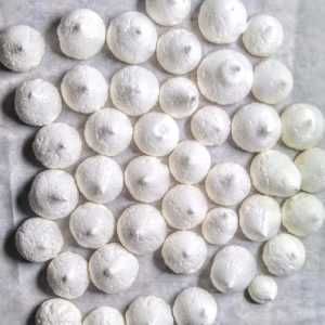 French Meringue Cookies Cracked