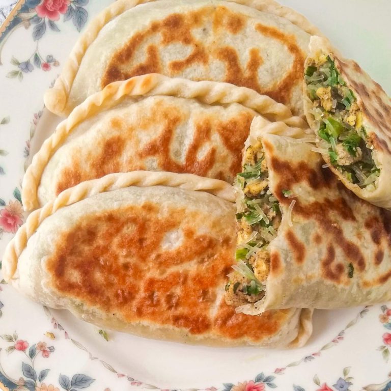 Chinese Chive Pockets (韭菜盒子)