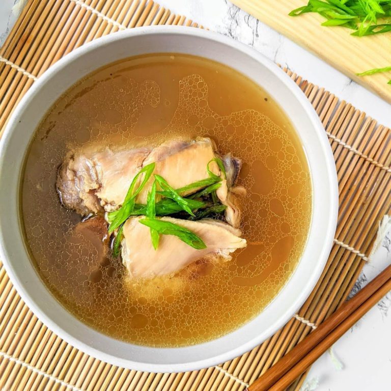 Taiwanese Sesame Oil Chicken Soup (麻油雞湯)